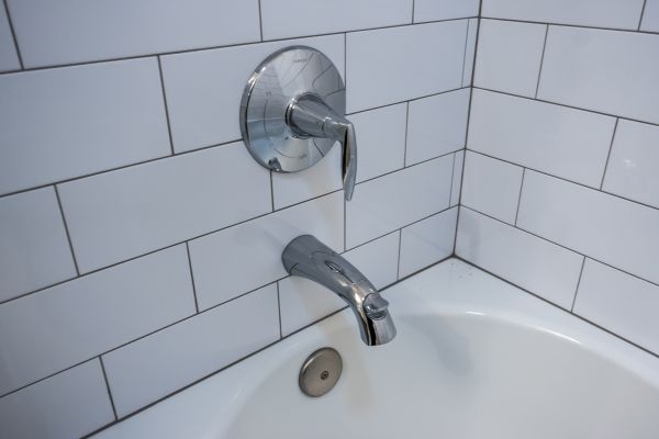 Tub Spout Replacement in Maricopa